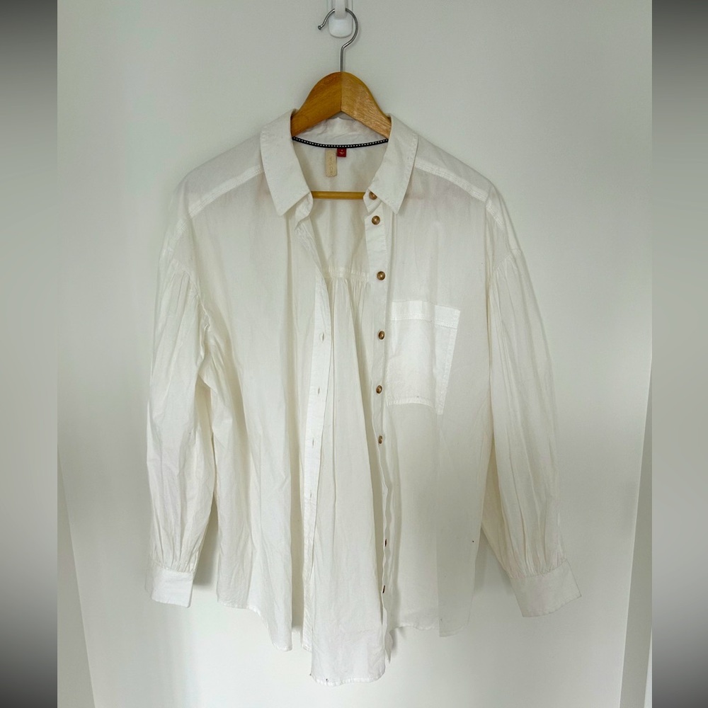 Anthropologie Pilcro puff sleeves white button shirt